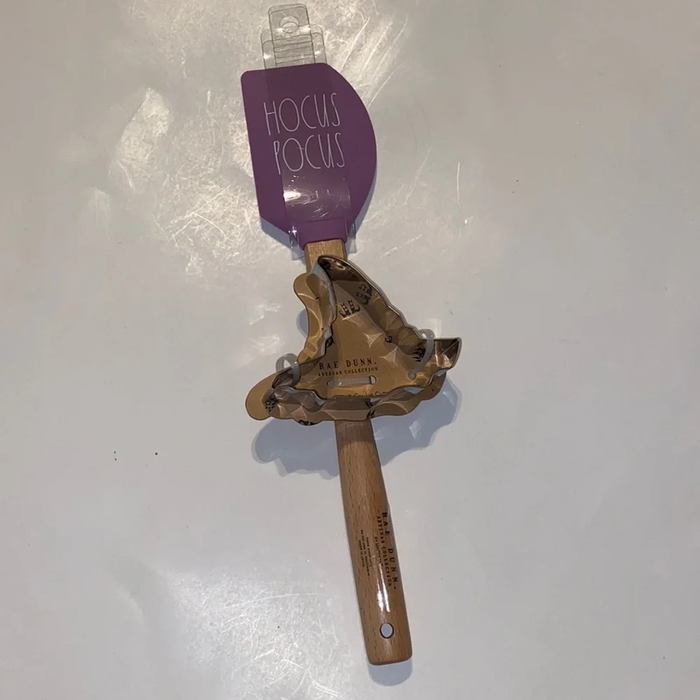 Rae Dunn spatula
